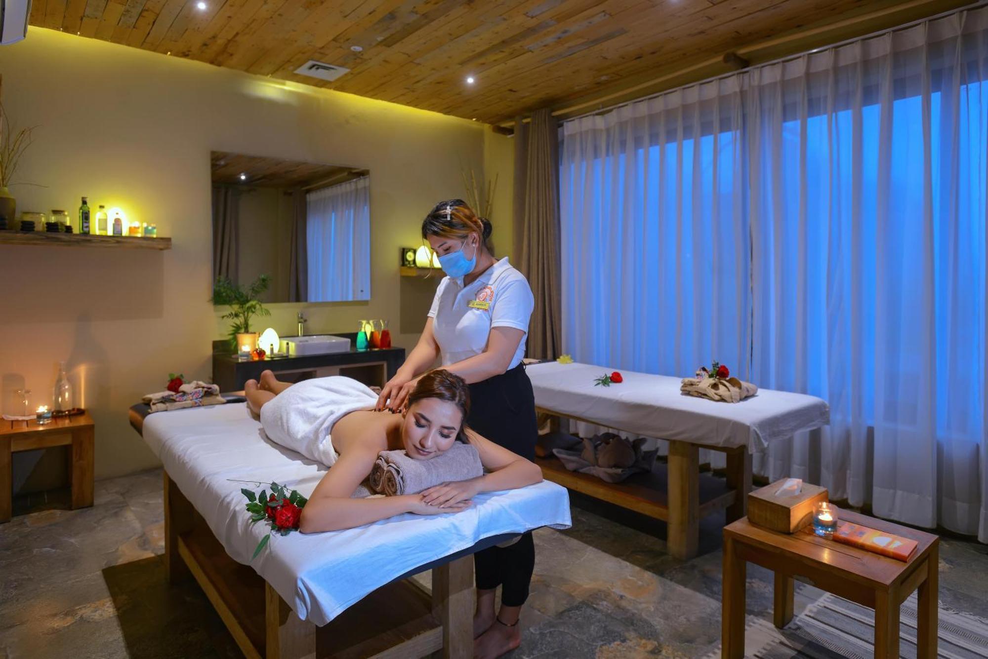 Sarangkot Mountain Lodge Pokhara Eksteriør bilde